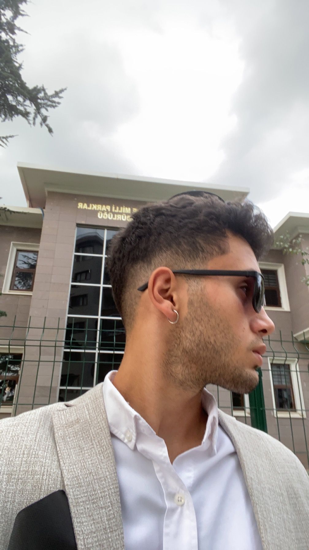 Ali